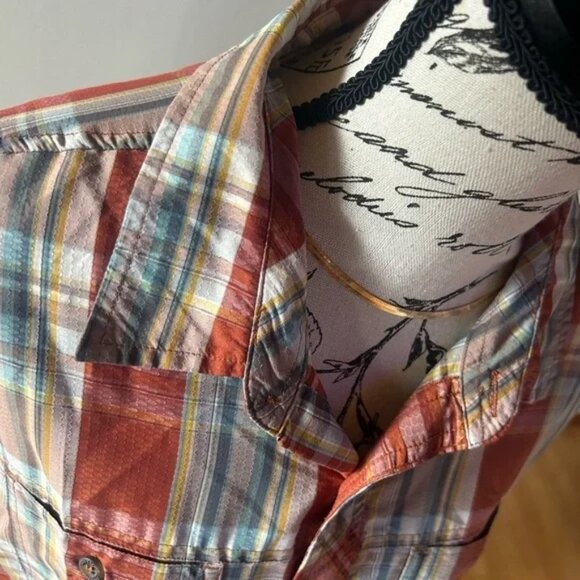 EDDIE BAUER men’s sz L short sleeve button down rustic plaid top - Picture 4 of 9